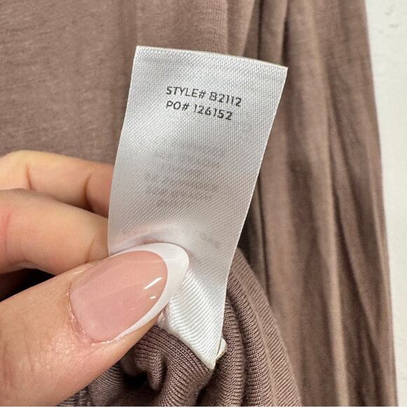 Lulus Brown V Neck Long Sleeve Bodysuit Womens M Casual Blouse Puff Sleeve Top - Picture 8 of 9